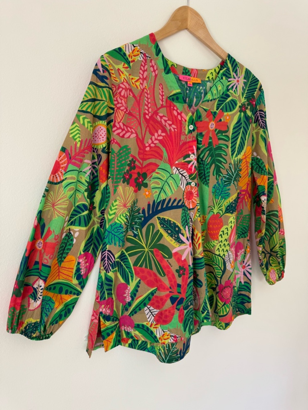 Vilagallo Tropical Floral Popover Blouse in Greens and Pinks, Size 10 - Picture 2 of 13